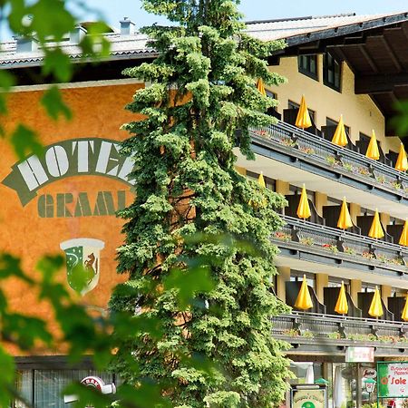 Hotel Berghof Graml Hallwang Exteriör bild